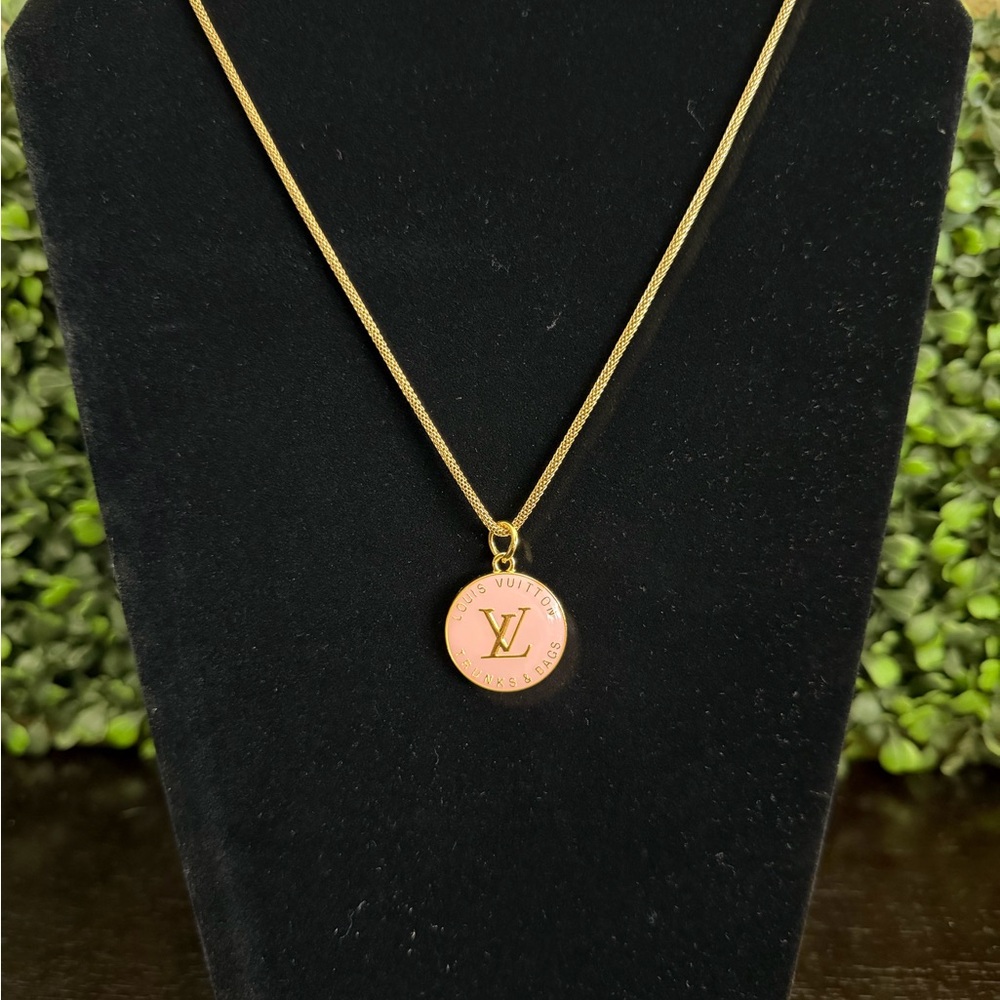 Upcycled Stylish & Elegant Pink Statement Necklace
